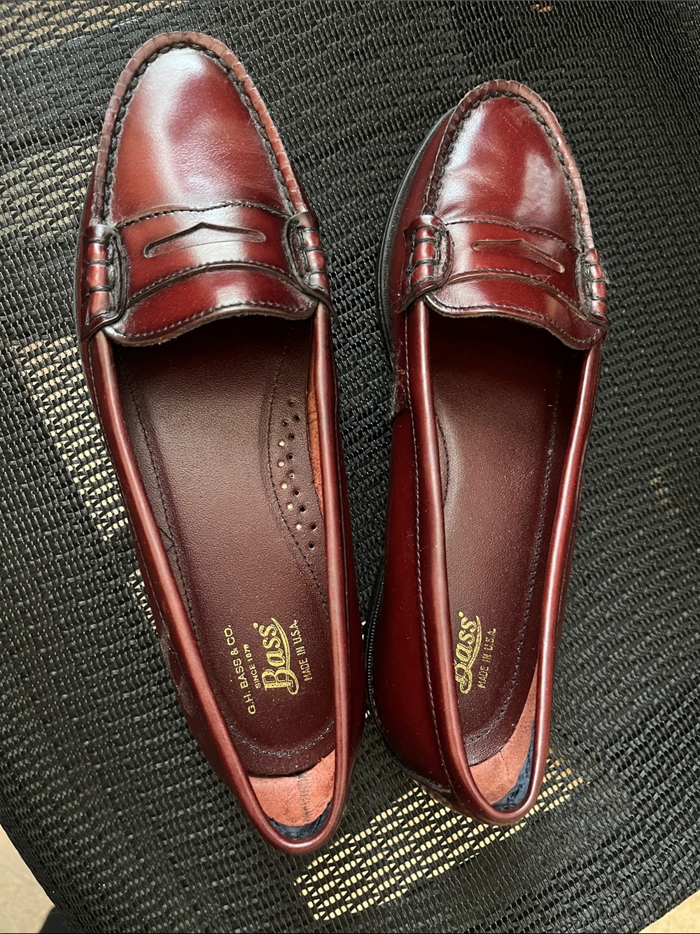 Bass Women's Burgundy Leather Weejuns Penny Loafers